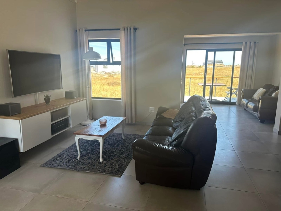 To Let 3 Bedroom Property for Rent in Hoogland Western Cape